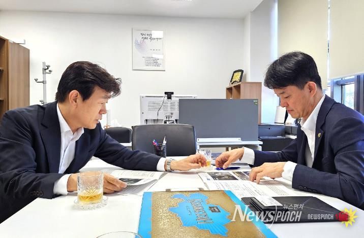 조규일 진주시장, 정인교 통상교섭본부장ㆍ용호성 문체부1차관 만나 현안 논의