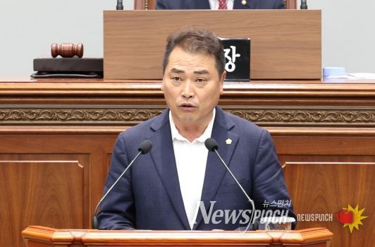 박강우 창원시의원“창원 남천에 보행로·자전거길 조성을”