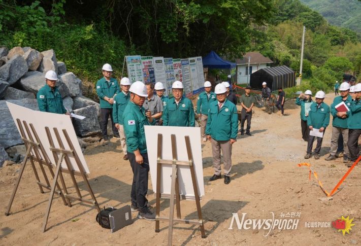 김기웅 서천군수, 산사태 복구현장 점검,