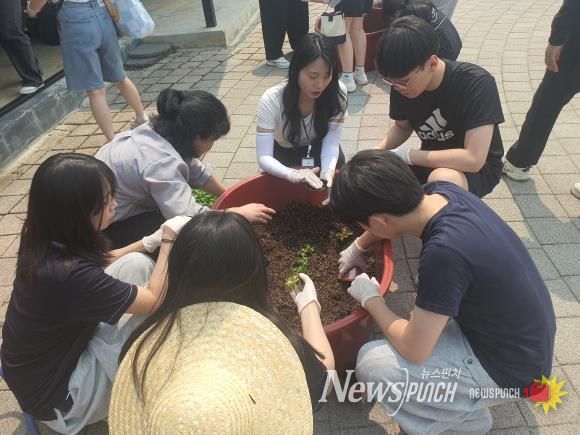 진안군, 한국한방고등학교 학생 농업기술센터 기관 방문