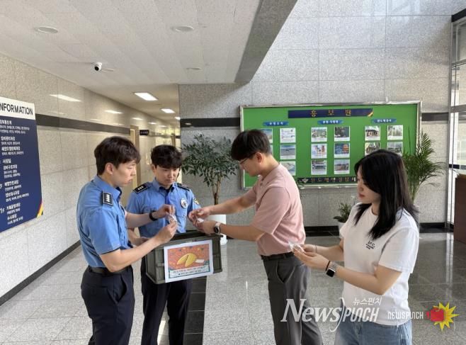 완도해경, ‘존중 한마디’ 담은 포춘쿠키 배부로 조직 문화 개선 앞장