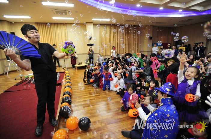 화천 어린이 도서관 문화공연