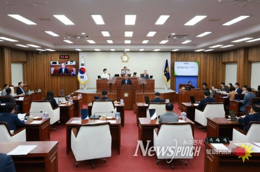 무안군의회, 제주항공 여객기 참사 진상 규명과 무안공항 조기 정상화 촉구