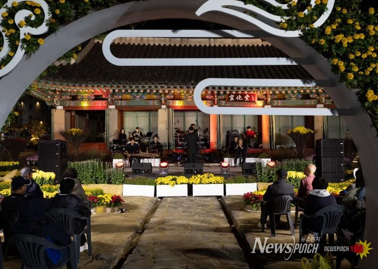 지난해 특설무대 사진