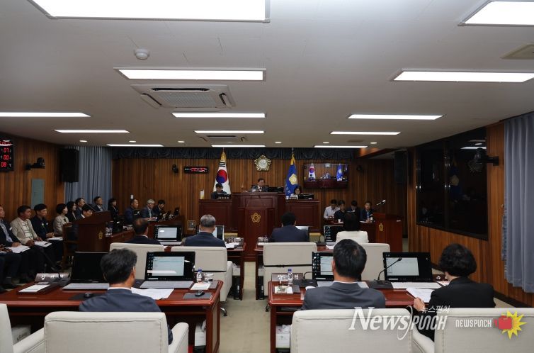 제286회 울진군의회 임시회 제3차 본회의 및 폐회 사진(본회의 전체사진)