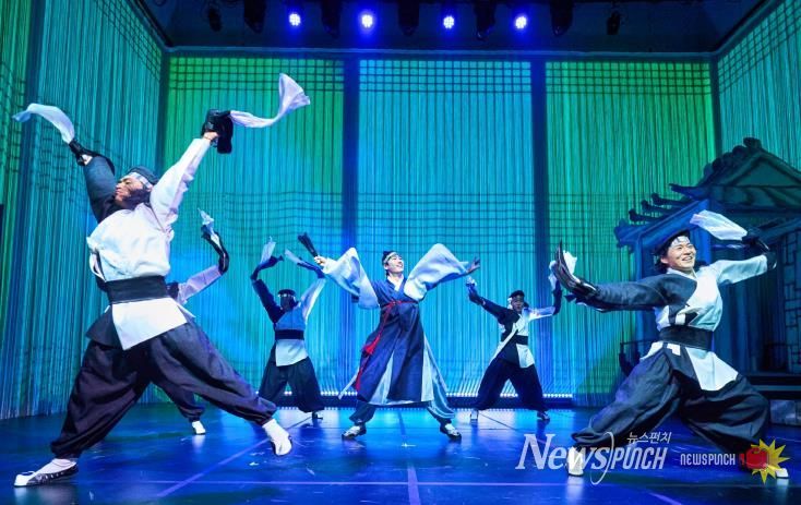 안동시립공연단 이머시브 다이닝 공연 '더 레시피' 첫 무대 올려