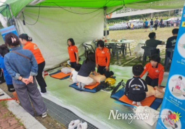 목포시민과 함께한 안전축제 목포소방서, 신고포상제 홍보 및 응급처치 체험
