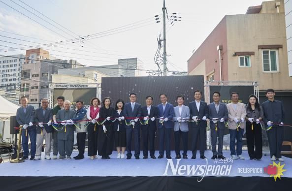 왼쪽부터 정장선 평택시장, 손철승 ㈜SK가스 부사장