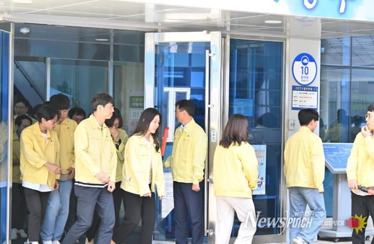 장수군, 2025년 본청 및 소통행정복합센터 합동 소방훈련 실시