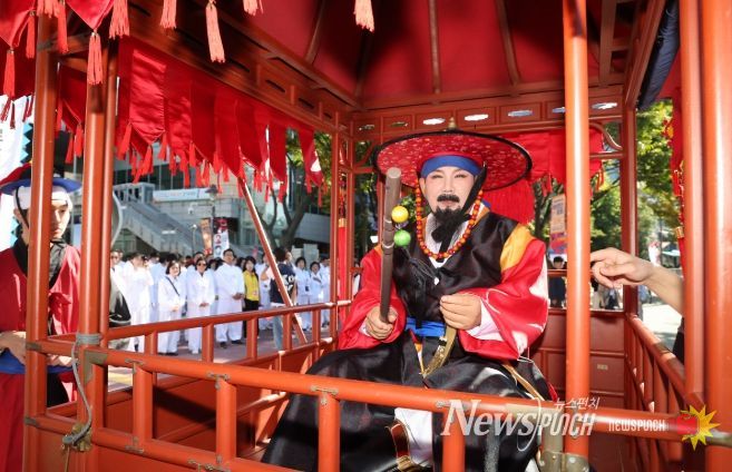 “어서 오시오, 마포나루로!” 제18회 마포나루 새우젓축제 출항