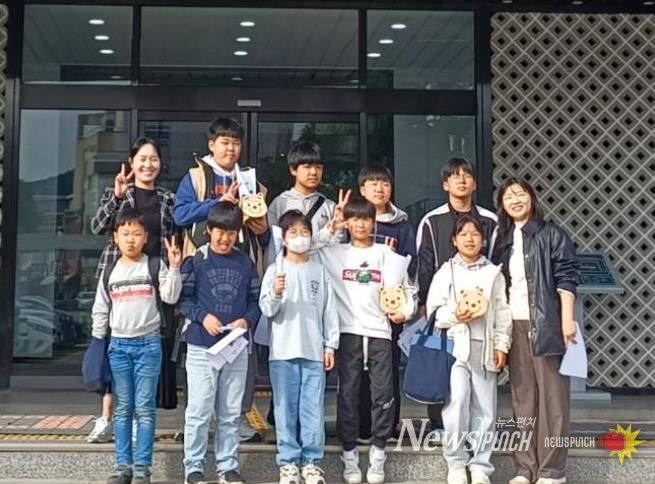 고창군 아산초 학생들, 군청 견학 통해 지방행정 이해 ‘쑥쑥‘