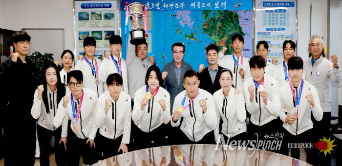 직장운동경기부 단체사진