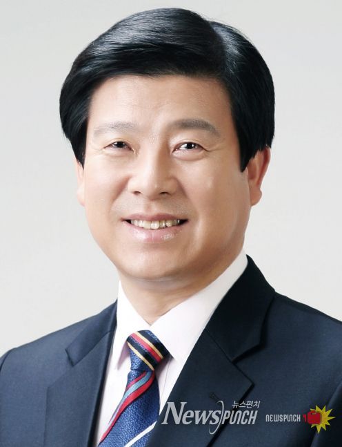 박범인 금산군수