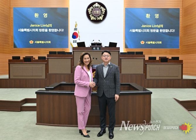 미국 캘리포니아주 요바린다시 제니스 림(Janice Lim) 시장과 김춘곤 의원