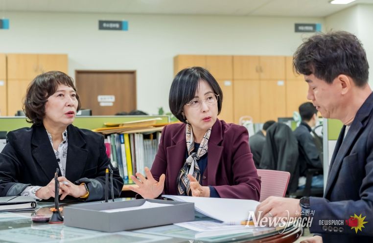 토지거래허가구역 지정에 따른 민원 현장 점검 (가운데 이수희강동구청장)