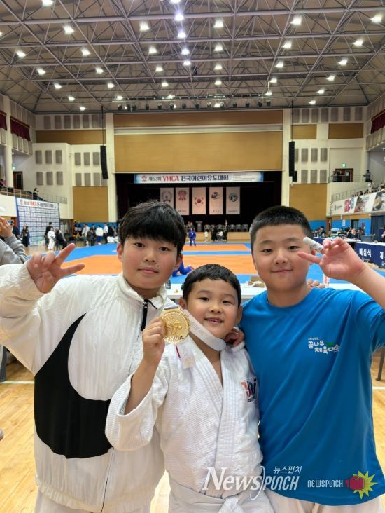 박준우,  ‘제53회 YMCA 전국어린이유도대회’금메달