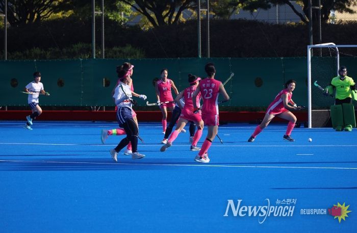 KT sports 직장운동경기부 하키팀(분홍색 선수복) 2025 전국체전 동메달(사진 제공 대한하키협회)/2025년도 직장운동경기부 운영 지원 공모 선정 70,000천 원 국비 지원