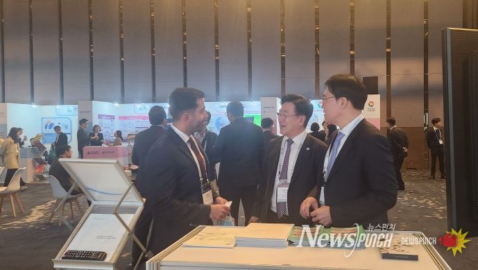 인천경제자유구역청은 10월 30일부터 31일까지 서울 파르나스 호텔에서 열리는 ‘인베스트 코리아 서밋 2025(Invest KOREA Summit 2025)’에 참가해 홍보 부스 운영, 투자설명회 등을 개최한다.