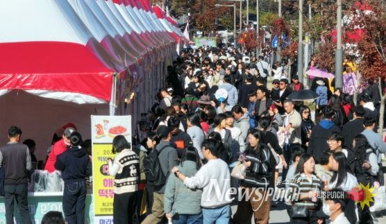 ‘2025 순창 코리아 떡볶이 페스타’, 4만 명 참여 속 대미 장식