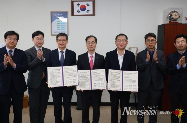 충북 중소기업 지원사업 데이터 서비스 활용 업무협약