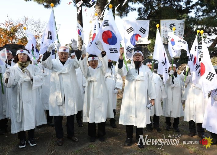 조설대 집의계 애국선구자 경모식
