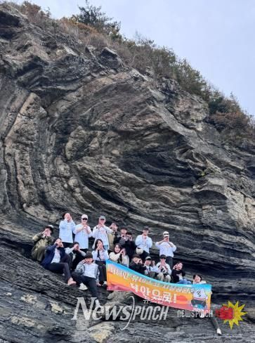 부안군, ‘지오 커뮤니티’ 기반 지질관광 모델 구축 본격화-위도 지질투어(대월습곡).