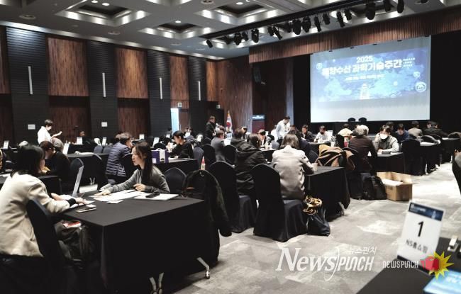 완도군, 해양바이오 연구소 입주 기업 판로 개척 나서