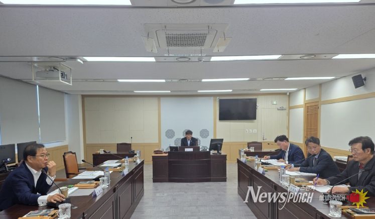 시장형 노인일자리 모델 구축 위한 연구용역 최종보고