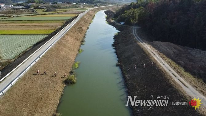 창녕천 하천제방 정비 전경