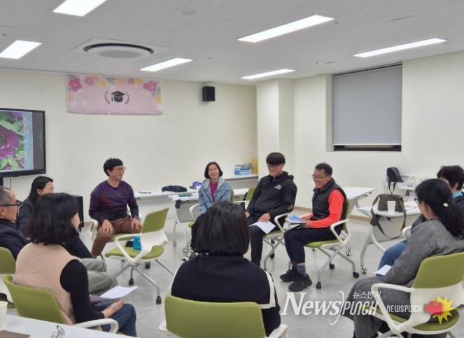 거제시가족센터, 은퇴(예정)자 및 생애전환기 지역주민 대상 집단상담 종료