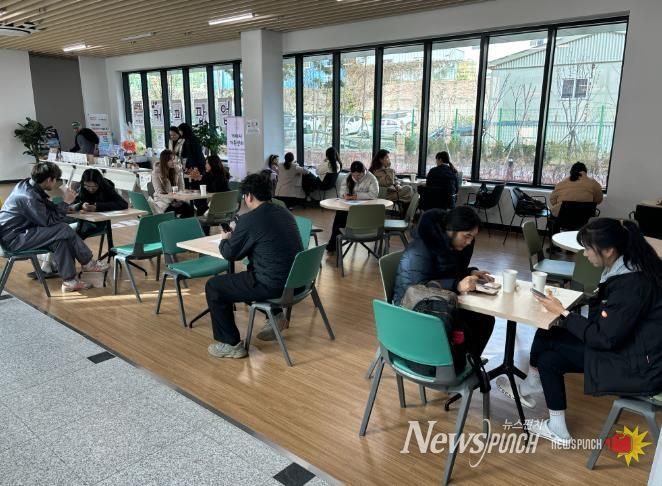 거제시가족센터, 양육자 위한 힐링교실 2탄 ‘커피 팝업스토어’ 큰 호응