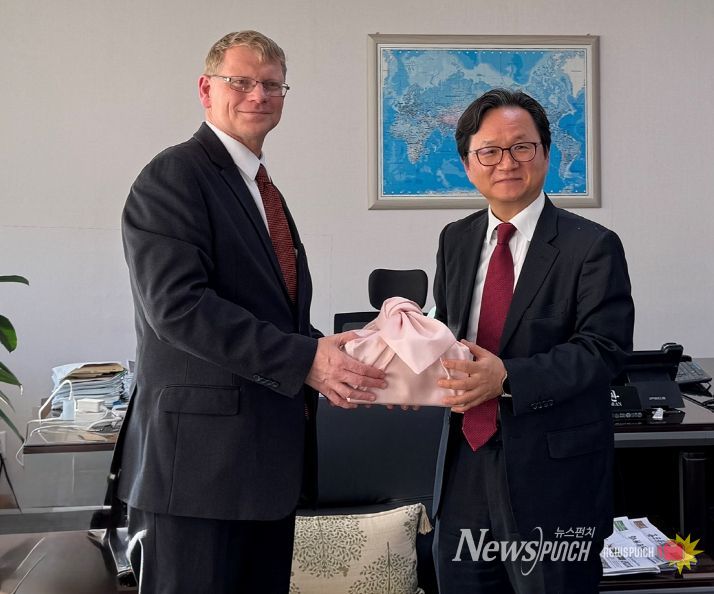 대구시 국제관계대사, 주부산미국영사관 신임 수석 영사와 면담