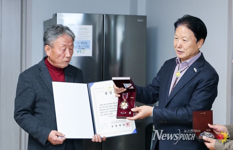 故이득기 상병 화랑무공훈장, 유가족에게 전달