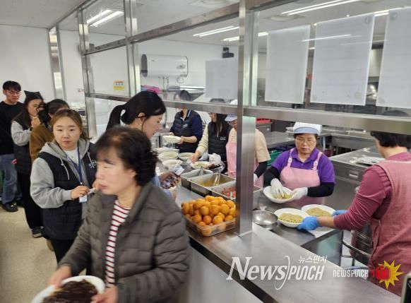 인제군사회복지관, 장애인 지역사회 복귀 프로그램 수료식-일미반점 후원