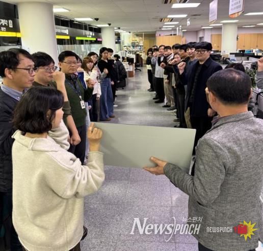 ‘미소는 기본! 경청은 필수!’ 부안군 민원과, 친절 교육 추진