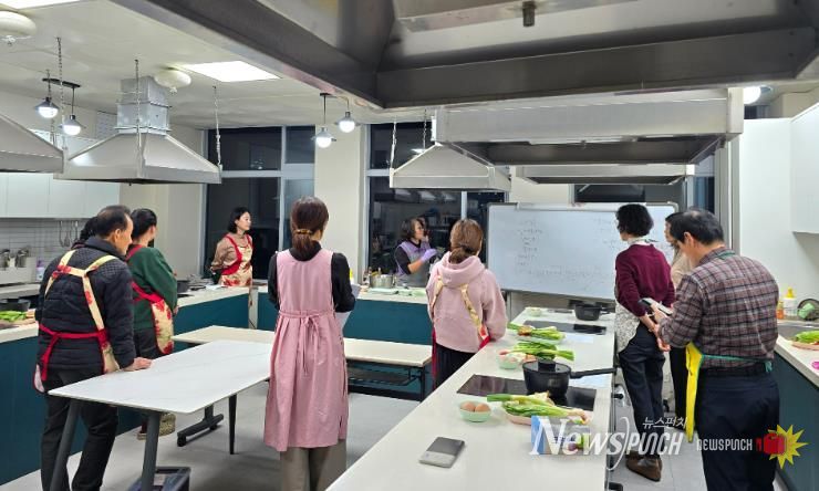 영덕군가족센터 “특별수업 세계언어로 만나는 쿠킹클래스” 운영