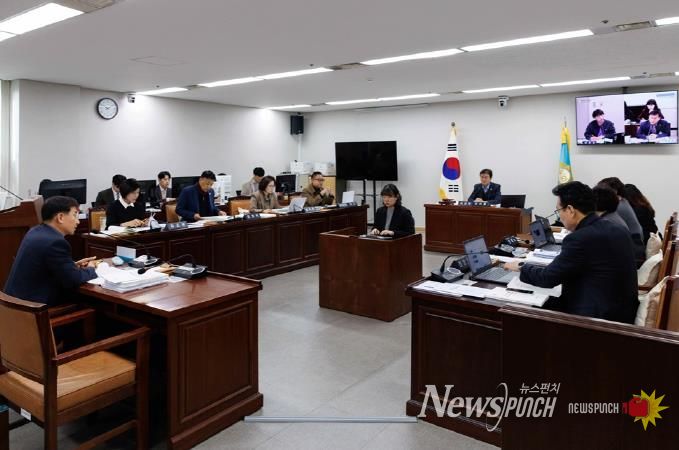 부천시의회 도시교통위원회, 2025년도 행정사무감사 마무리