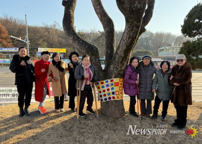 남양주시, 장애인 손뜨개 작품으로 청사에 겨울온기 더해
