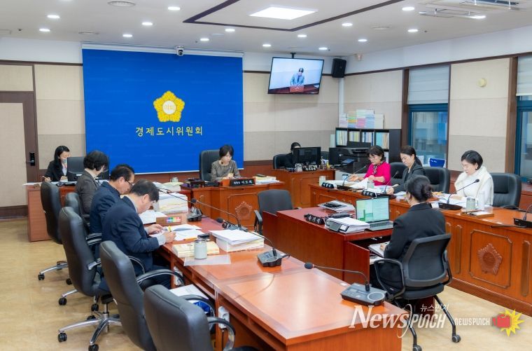 제331회 정례회 경제도시위원회 2차(예산안 및 기금운용계획안 심사)