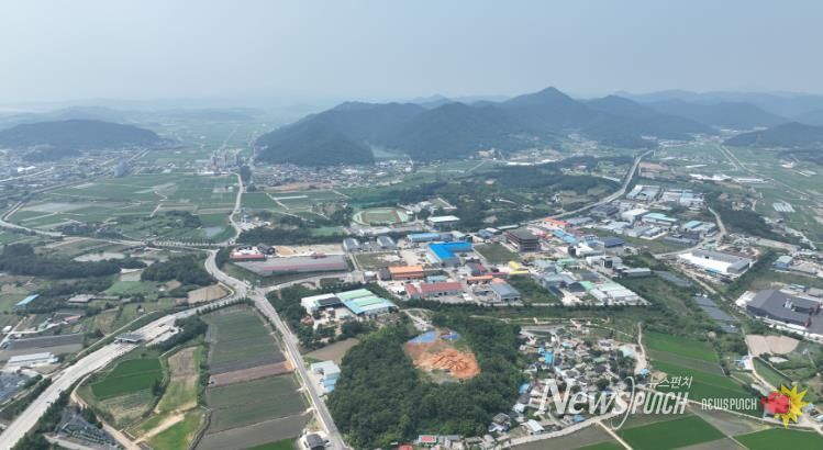 마산리 고분군 원경 사진