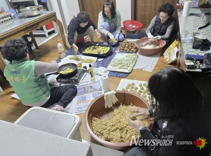 구리시 교문1동 새마을부녀회, 연말연시 맞아 ‘사랑의 떡국 나눔’ 실천