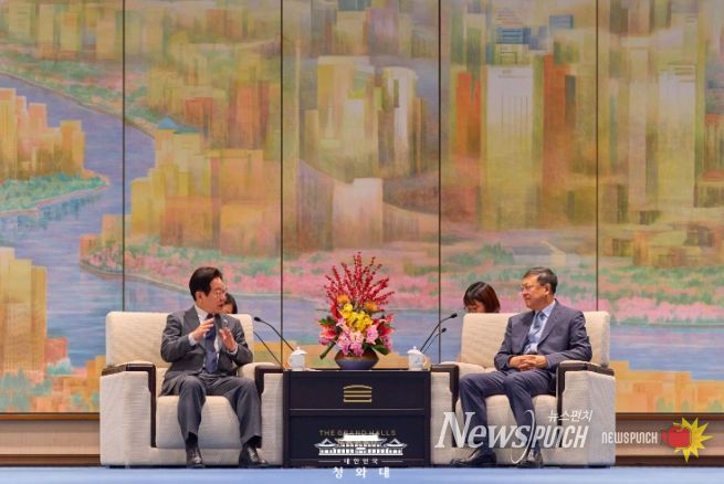 천지닝 상하이 당서기 환담(청와대)