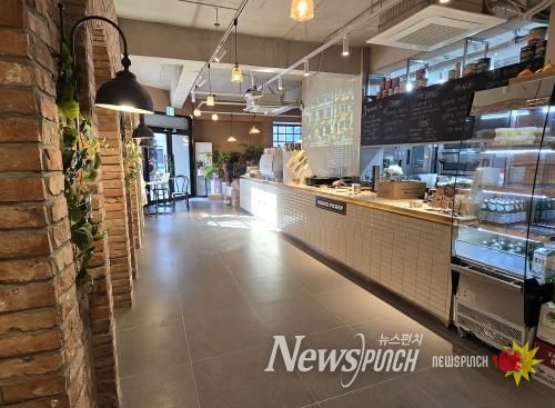 중구 “학성가구거리 새바람”…학성가구거리 활력센터 개관