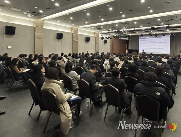 서울 성북구가 직원 120여 명을 대상으로 ‘제9회 전국동시지방선거 대비 공직선거법 이해와 실무 교육’을 실시했다.