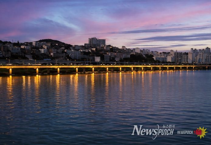 강변북로 두모교 경관조명 개선 후 예상도