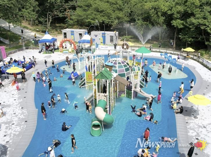 지난해 개장한 관악산공원 어린이 물놀이장 전경