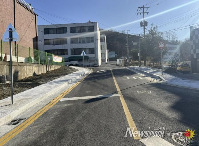 온양 소로 2-86호(장미아파트 앞) 개통 모습