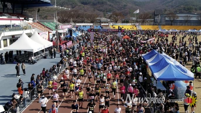 제21회 예산 윤봉길 전국 마라톤 대회 사진