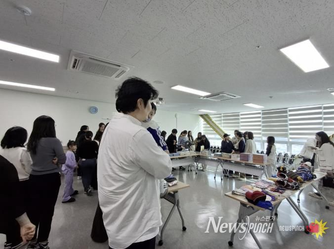 구리시는 2026년 결혼이민자 역량 강화지원 프로그램‘2026년 한국어 교육 개강식’을 실시하고 있다.