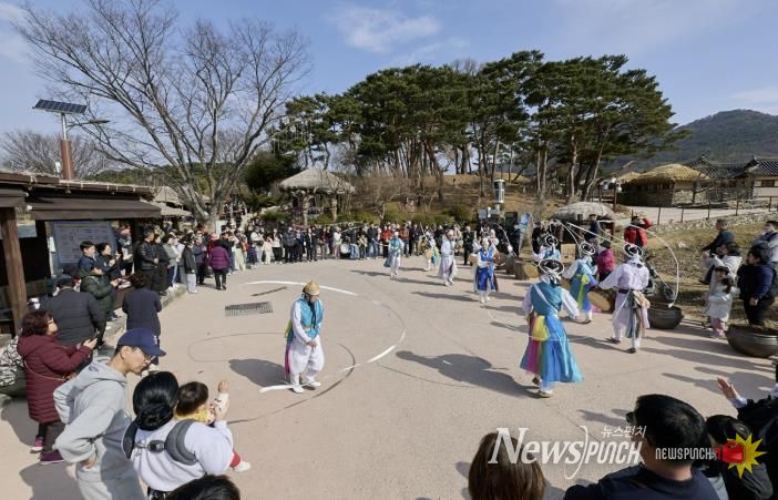 사물놀이패 관람 사진